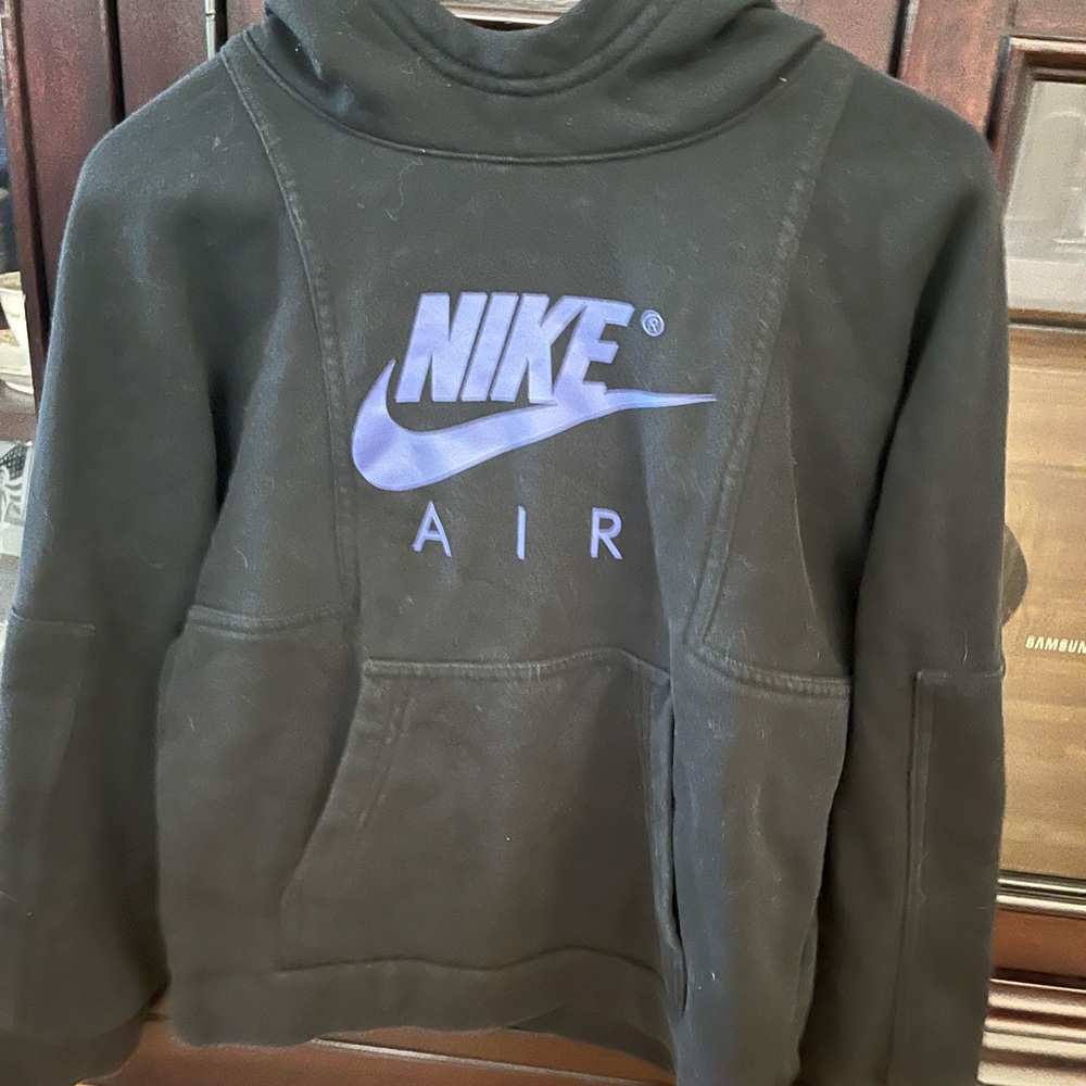 Nike boys hoodie size medium